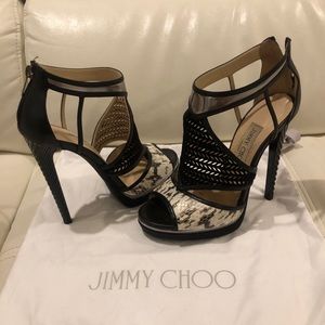 Jimmy Choo Stunning heels !! Beautifully crafted.